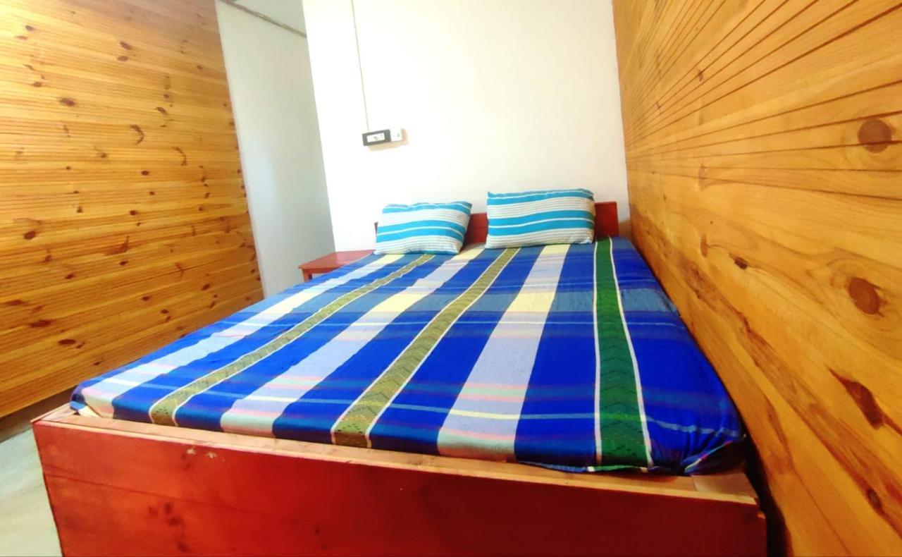 Walkers Hostel Trincomalee Eksteriør billede